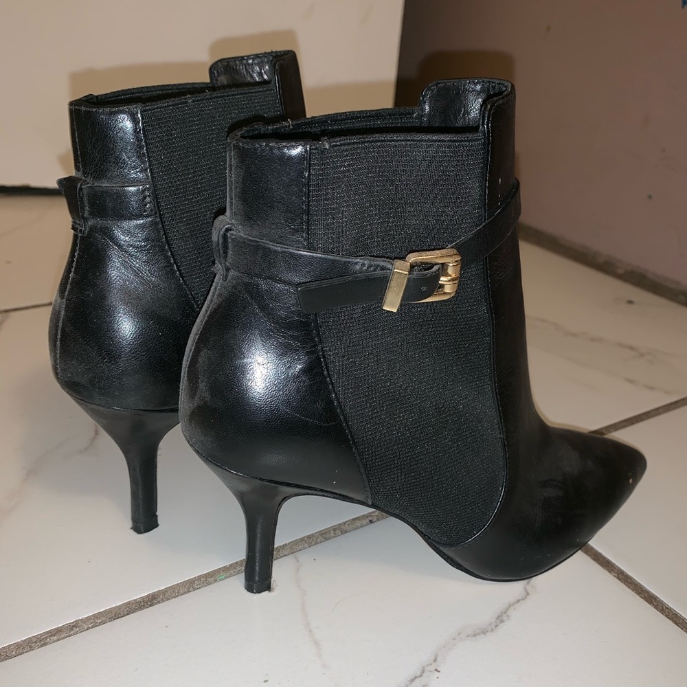 Michael Kors Boots!! - Picture 2 of 2